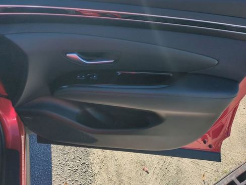 Used 2022 Hyundai Tucson Limited image 38