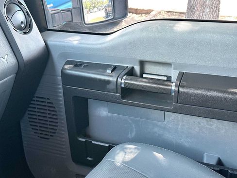 Used 2016 Ford F250 XL w/ Power Equipment Group AWD/4WD image 28