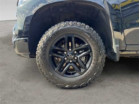 Used 2024 Chevrolet Silverado 1500 LT Trail Boss image 9
