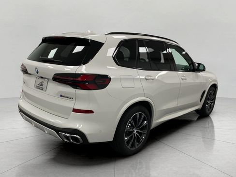 New 2026 BMW X5 M60i image 3