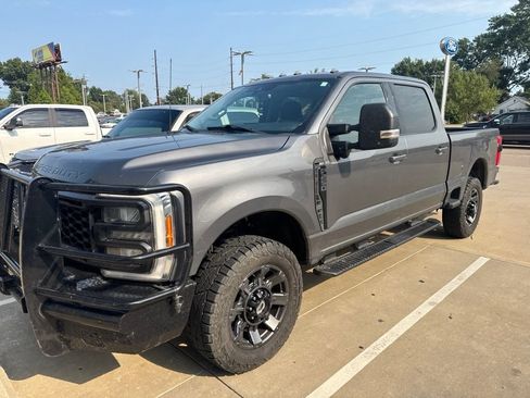 Used 2023 Ford F250 XLT w/ XLT Premium Package AWD/4WD image 4