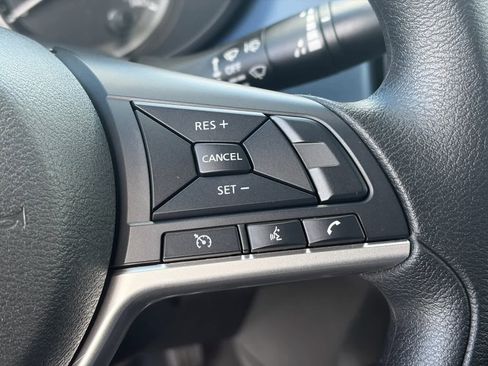 New 2025 Nissan Versa SV image 18