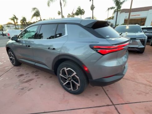 New 2026 Chevrolet Equinox EV LT image 6