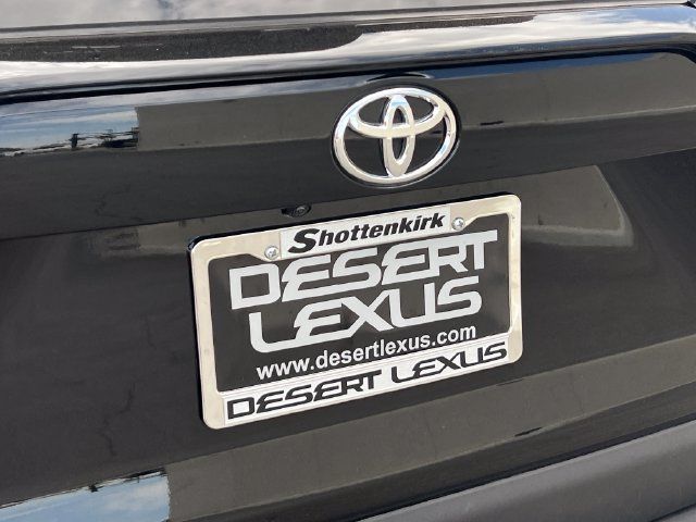 Used 2025 Toyota RAV4 XLE FWD image 18