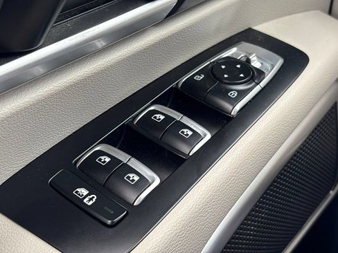 Used 2021 Kia Telluride S FWD image 26