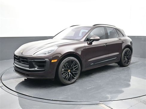 Used 2024 Porsche Macan GTS image 30