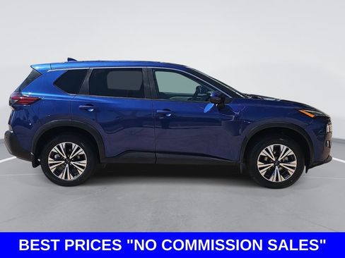 Used 2023 Nissan Rogue SV FWD image 2