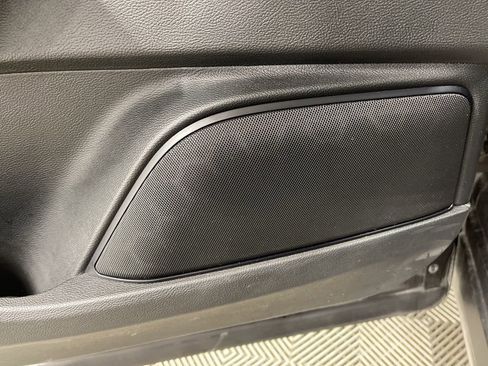 Used 2022 Maserati Levante GT image 21