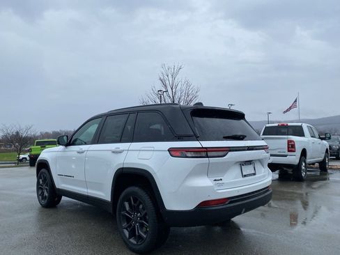 New 2025 Jeep Grand Cherokee Limited image 4