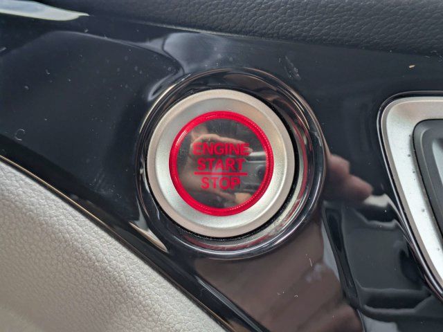Used 2017 Honda Pilot Touring image 36