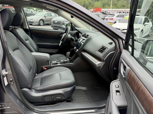 Used 2019 Subaru Outback 2.5i Limited AWD/4WD image 20
