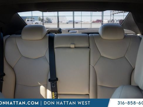 Used 2023 Cadillac CT4 Premium Luxury RWD image 27