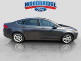 Used 2018 Ford Fusion SE w/ Fusion SE Technology Package image 3