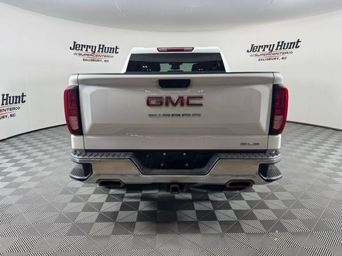 Used 2023 GMC Sierra 1500 SLE image 9