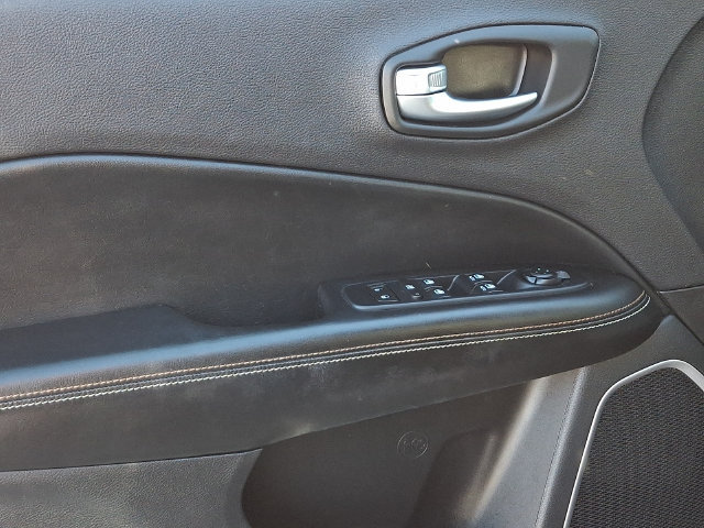 Used 2021 Jeep Compass Latitude AWD/4WD image 20