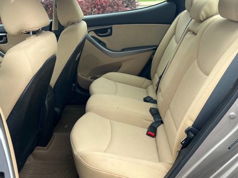 Used 2013 Hyundai Elantra GLS w/ Preferred Pkg image 10
