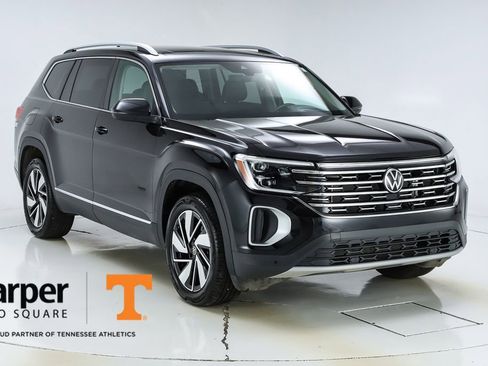 Used 2025 Volkswagen Atlas SEL AWD/4WD image 55