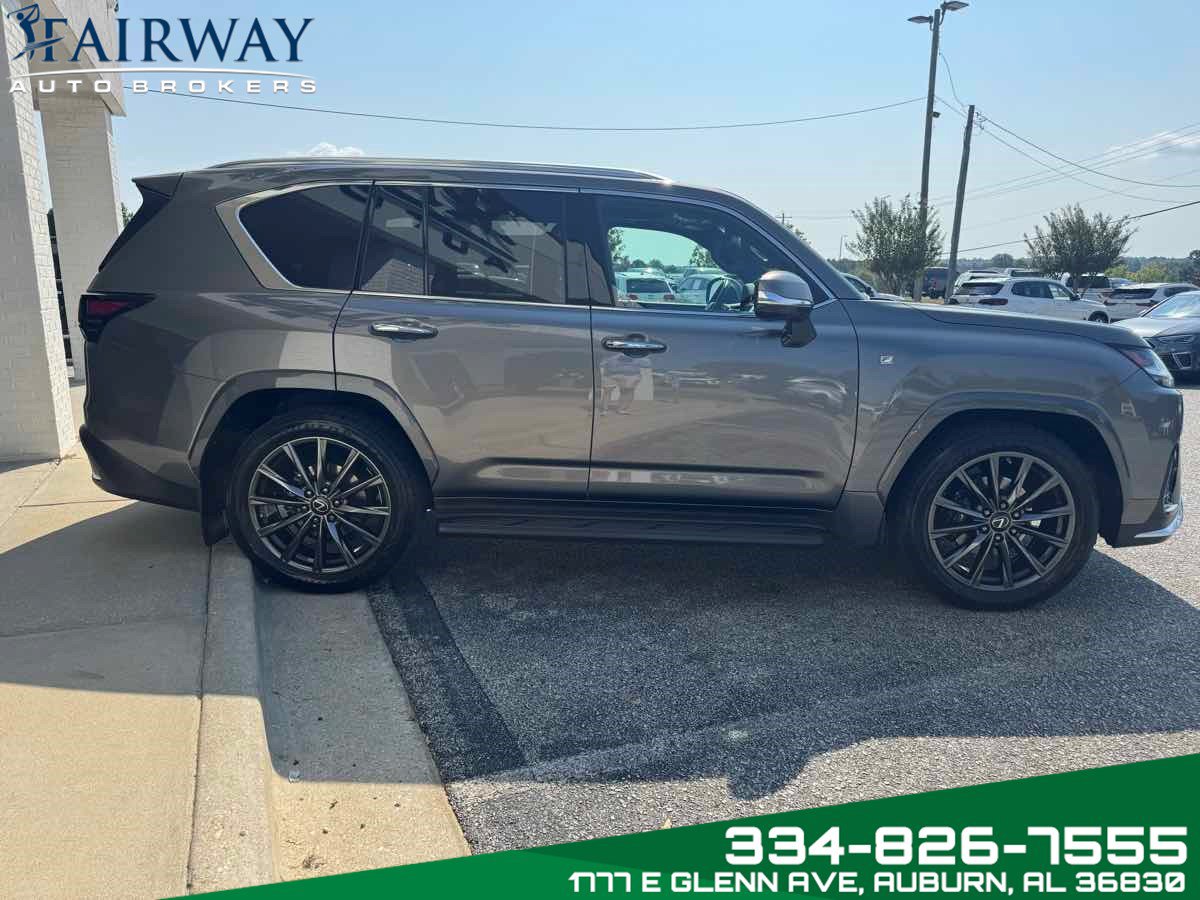 Used 2023 Lexus LX 600 F Sport w/ Accessory Package (Z1) AWD/4WD image 5