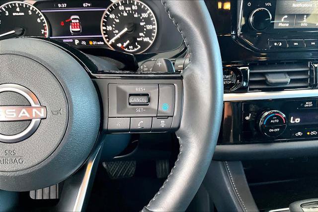 Certified 2025 Nissan Pathfinder SL FWD image 24
