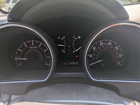 Used 2012 Toyota Highlander Limited w/ Tow Pkg FWD image 16