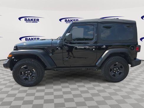 Used 2022 Jeep Wrangler Sport AWD/4WD image 6