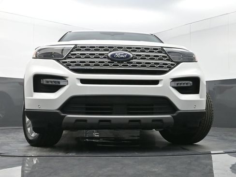 Used 2022 Ford Explorer Limited w/ Equipment Group 301A image 28