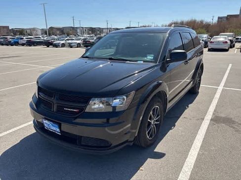 Used 2018 Dodge Journey SE w/ Popular Equipment Group image 1