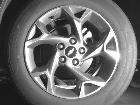 Used 2025 Chevrolet Trax LT w/ LT Convenience Package image 14