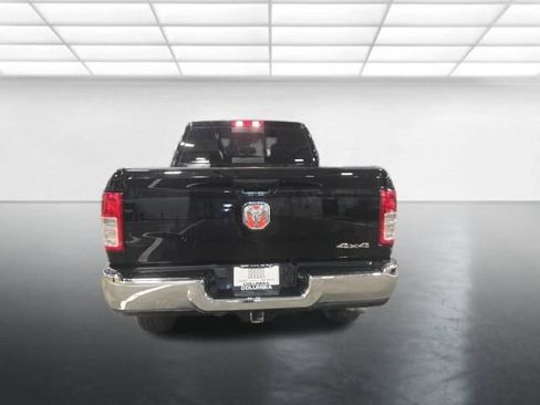 Used 2024 RAM 2500 Tradesman w/ Chrome Appearance Group image 6