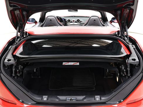 Used 2017 Ferrari California T RWD image 58