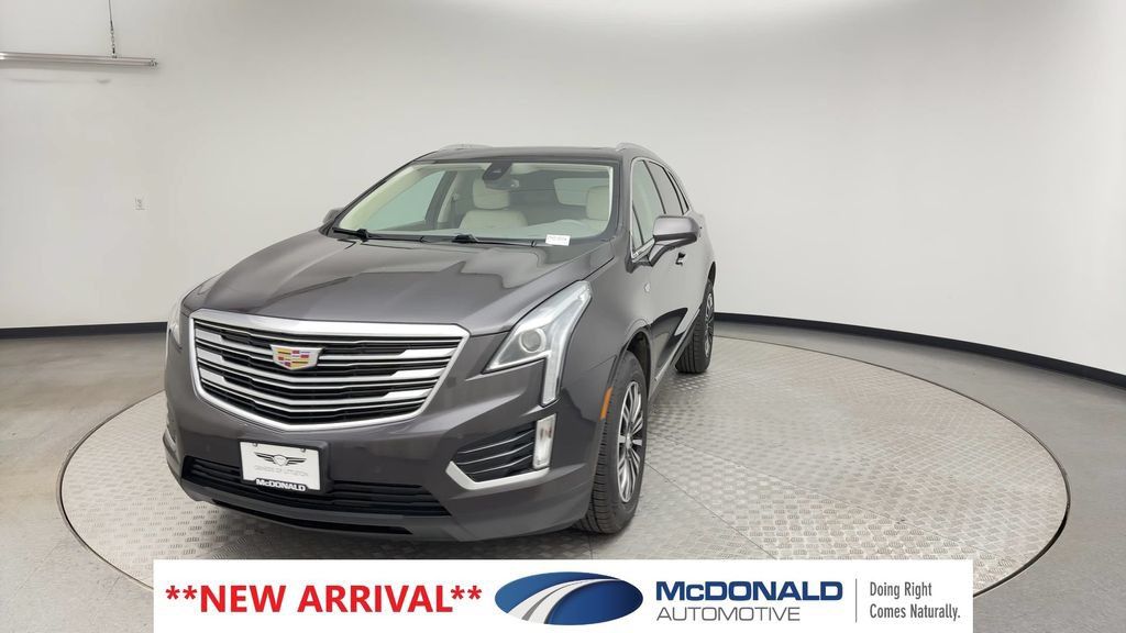 Used 2017 Cadillac XT5 Luxury w/ Driver Awareness Package AWD/4WD image 7
