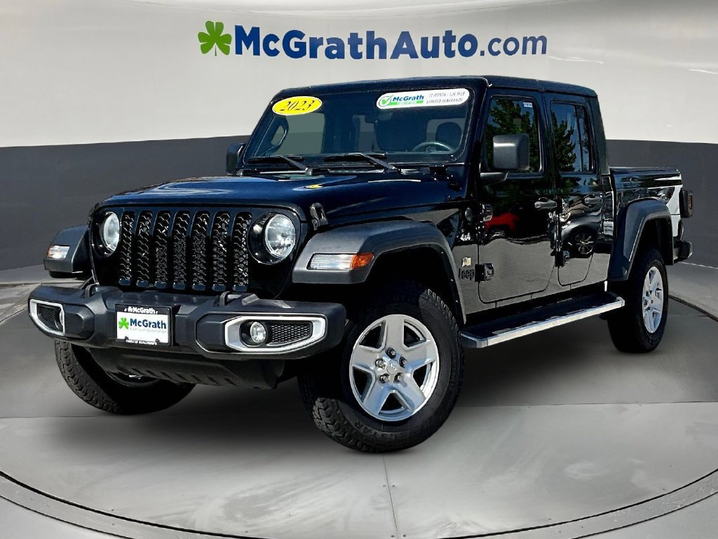 Used 2023 Jeep Gladiator Sport AWD/4WD image 3