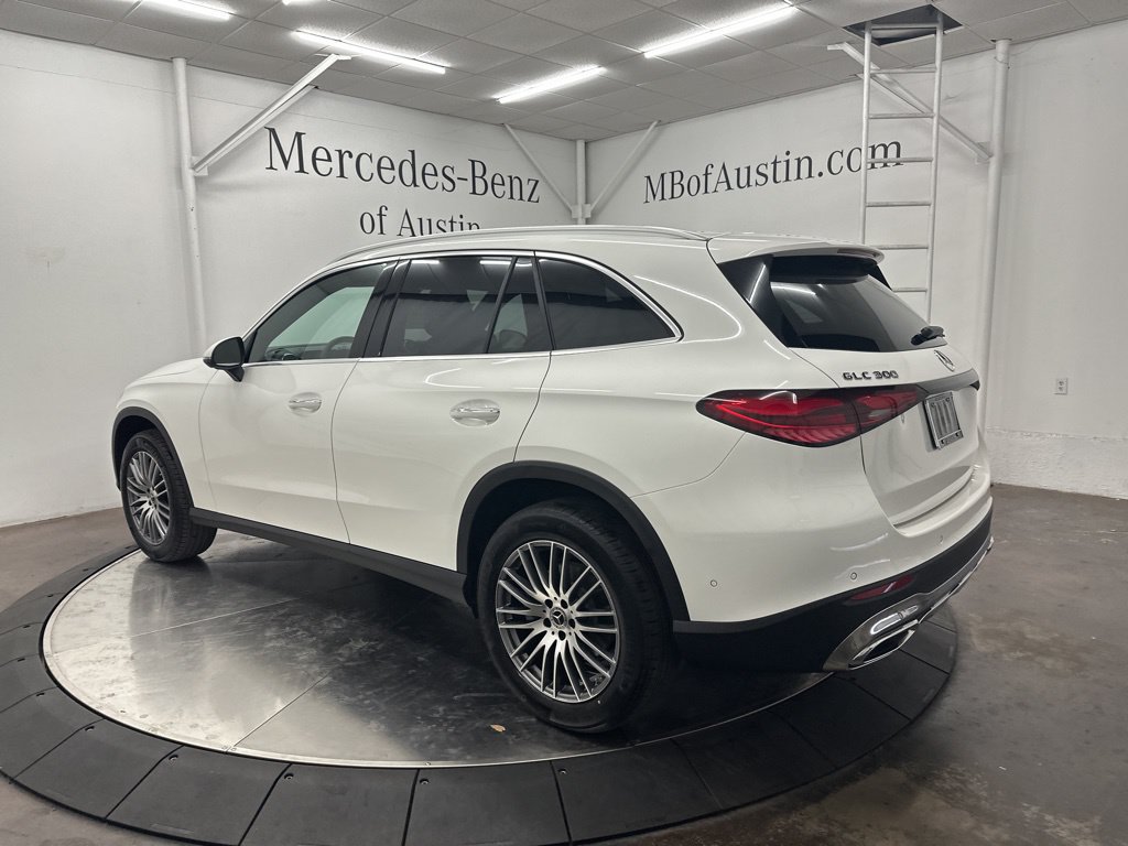 Used 2026 Mercedes-Benz GLC 300 image 5