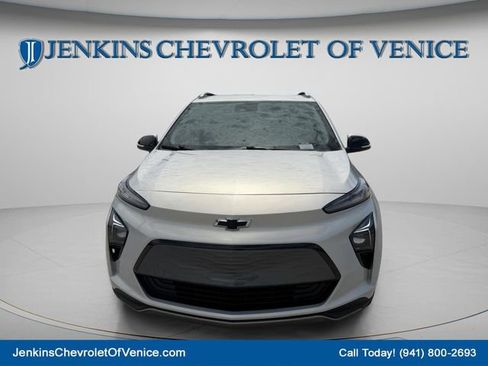 Used 2023 Chevrolet Bolt EUV LT w/ Driver Confidence Package FWD image 12