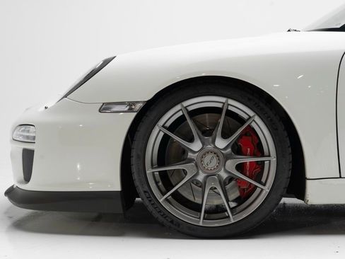 Used 2010 Porsche 911 GT3 RWD image 45