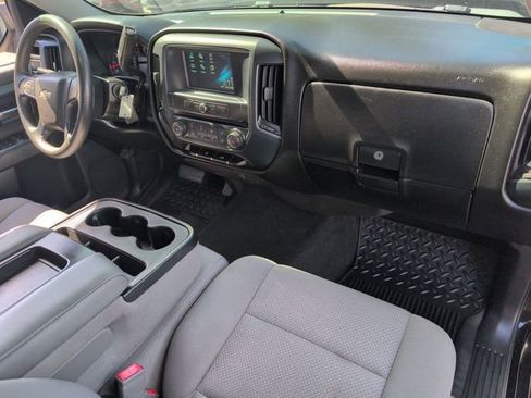Used 2018 Chevrolet Silverado 1500 Custom w/ Custom Value Package RWD image 26