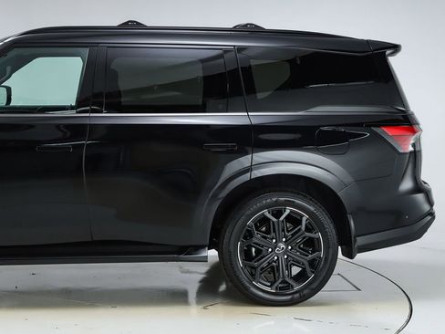 New 2026 INFINITI QX80 4WD w/ Sport Exterior Package image 45