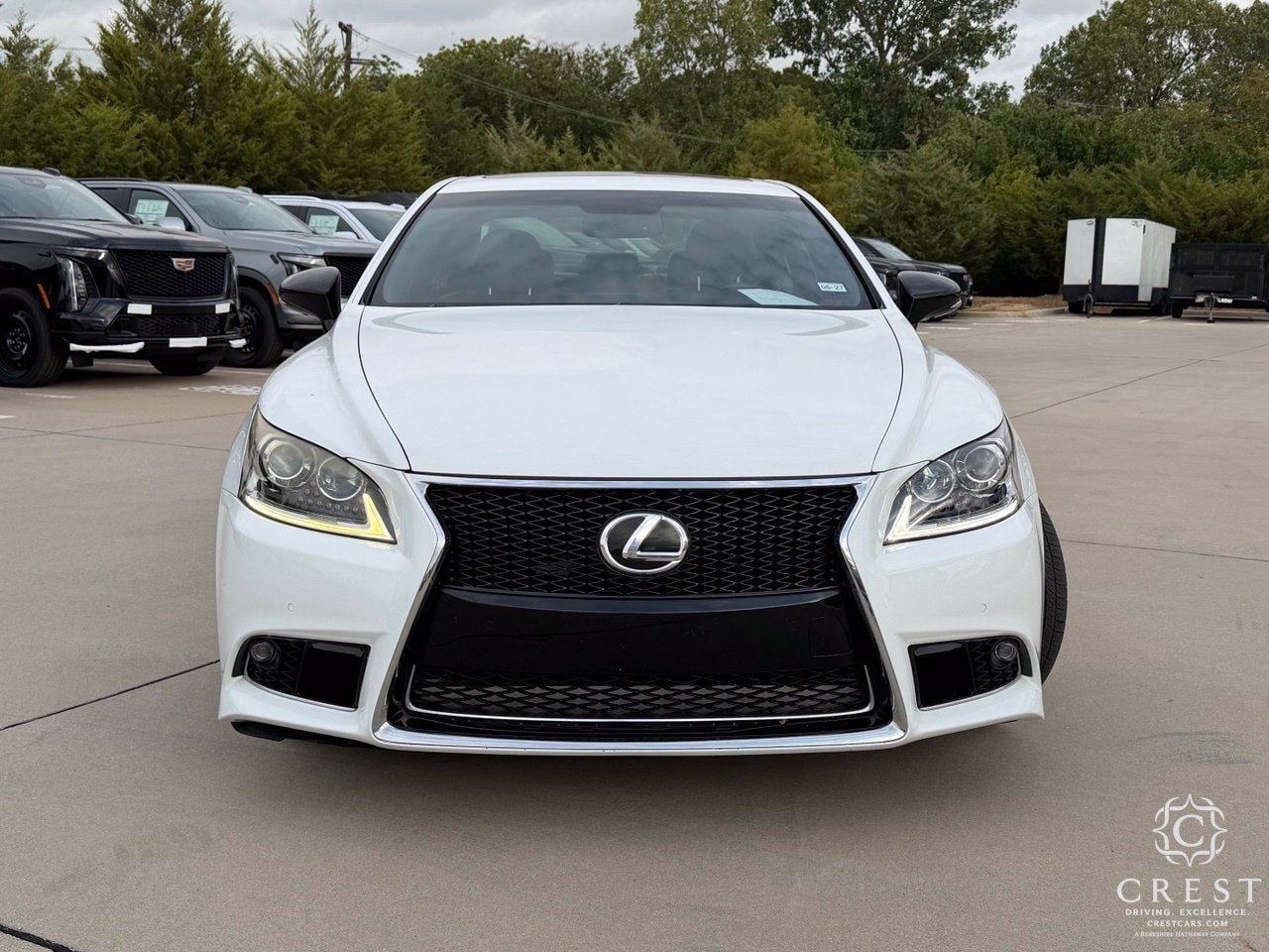Used 2015 Lexus LS 460 RWD image 2