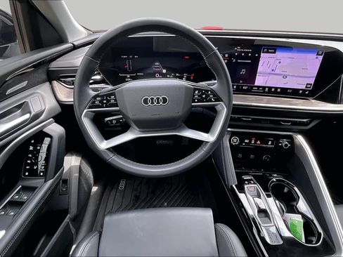 Used 2025 Audi Q5 Prestige AWD/4WD image 6