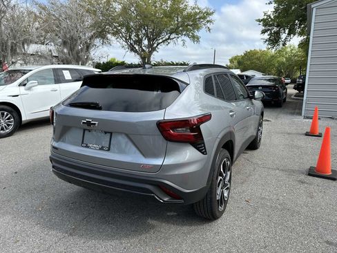 Certified 2025 Chevrolet Trax RS w/ Sunroof Package image 6