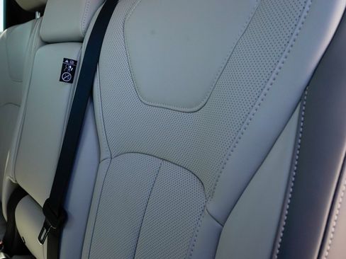 New 2026 INFINITI QX60 Luxe w/ Family Package image 30