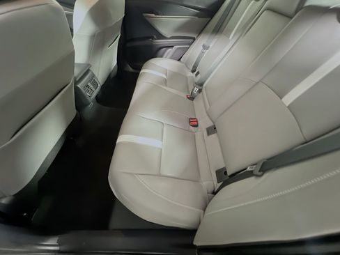 Used 2025 Toyota Camry SE FWD image 29