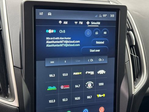 Used 2024 Ford Edge SEL image 17