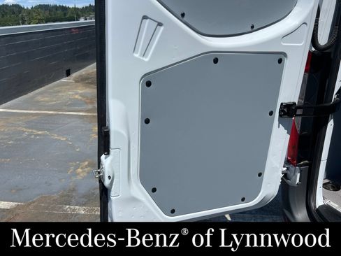 Used 2025 Mercedes-Benz Sprinter 2500 image 10