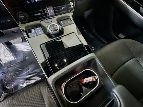 Used 2025 Toyota bZ4X FWD image 22