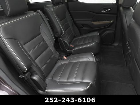 Used 2017 GMC Acadia Denali w/ Technology Package image 39