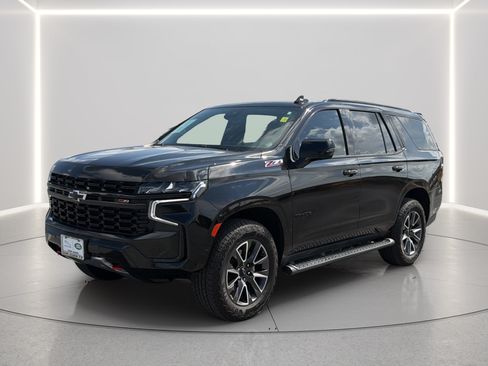 Used 2024 Chevrolet Tahoe Z71 w/ Luxury Package AWD/4WD image 1