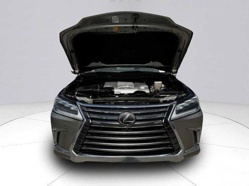 Used 2019 Lexus LX 570 4WD w/ Luxury Package image 43