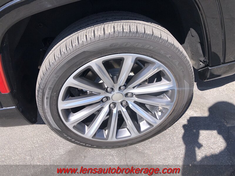 Used 2022 Jeep Grand Wagoneer Series I AWD/4WD image 25