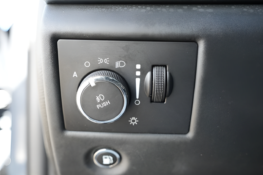 Used 2020 Jeep Grand Cherokee SRT AWD/4WD image 29